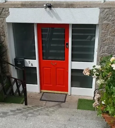 Basement In Heart Of - Sleeps 4 *