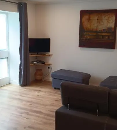 Basement In Heart Of - Sleeps 4 *